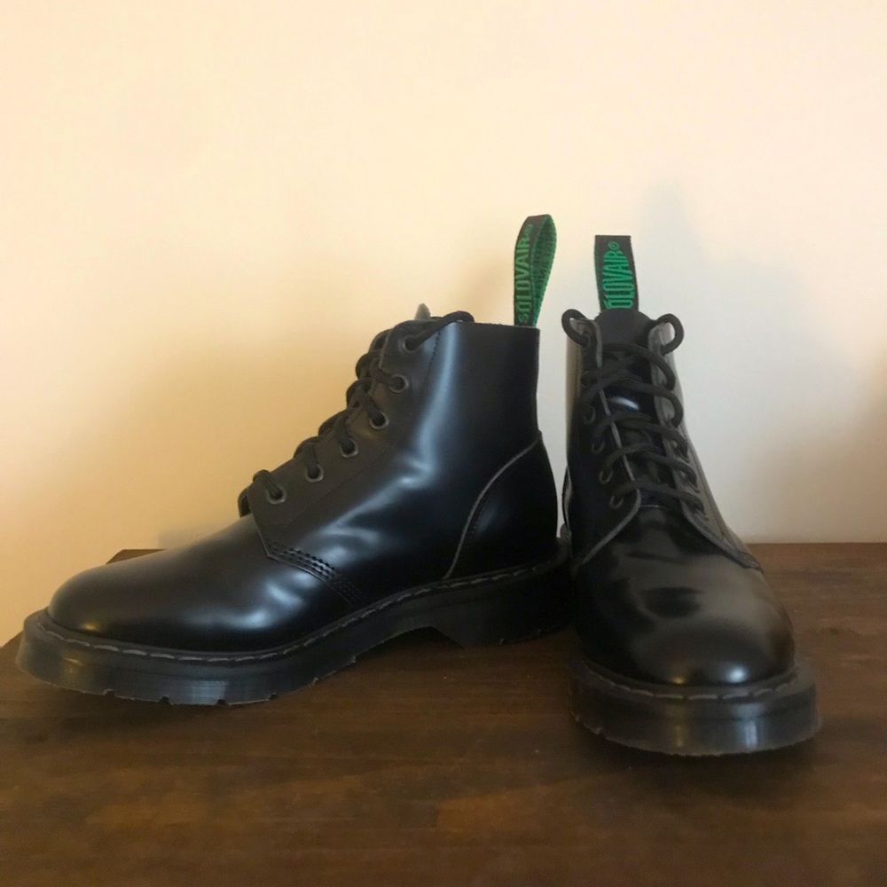 Solovair Astronaut Boots size UK 5 Black Hi-Shine 6 Eye